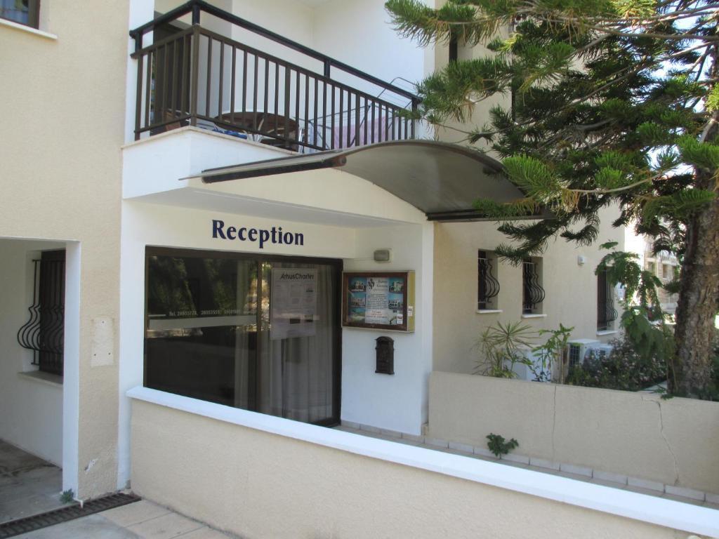 Andries Apartments Paphos Exterior foto