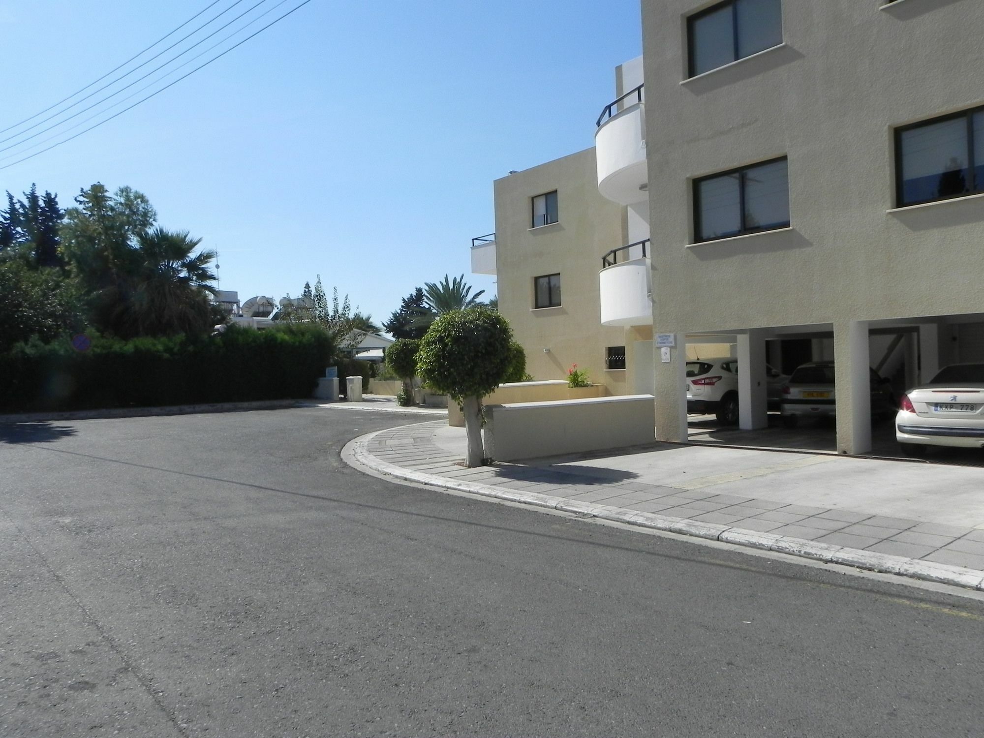 Andries Apartments Paphos Exterior foto